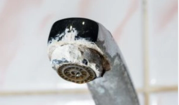 Trace calcaire robinet GROUPE LAUGIL